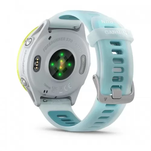 Garmin Forerunner 570 White 47 mm mostrando datos de carrera