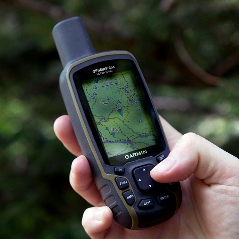 Garmin GPSMAP 65s GPS de mano multibanda para trekking y montaña