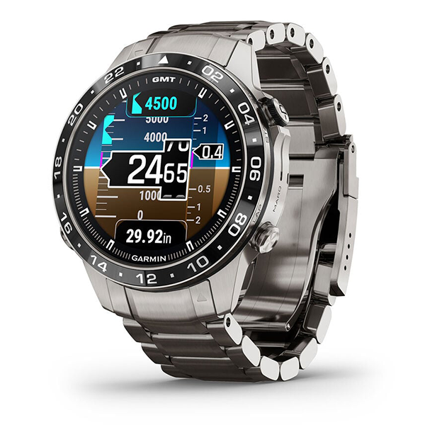 Garmin MARQ Aviator Gen 2 con bisel de aviación y pantalla AMOLED