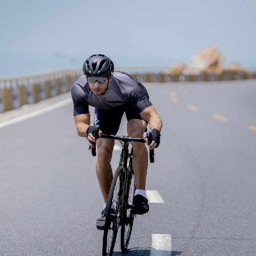 Shokz Roadwave gafas con audio open-ear para ciclismo
